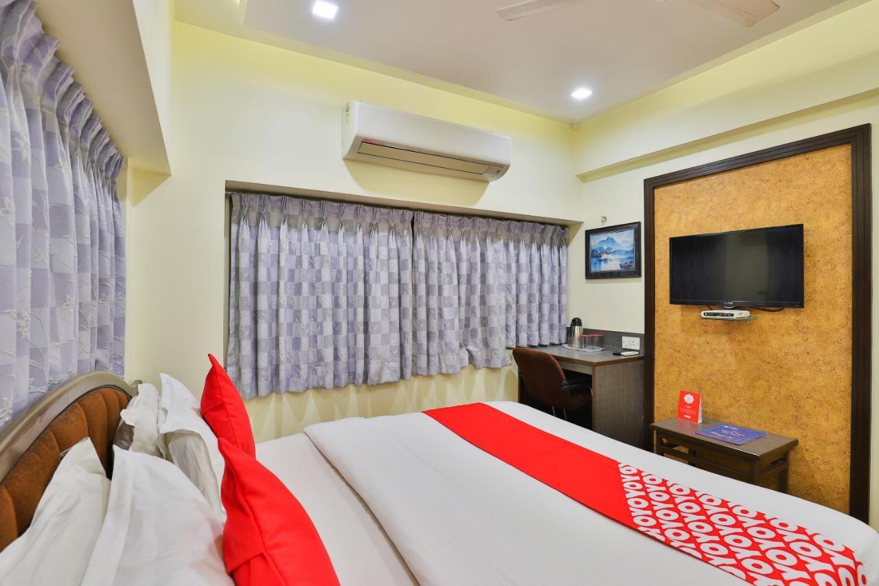 Oyo 17117 Hotel Rainbow Вадодара Екстериор снимка