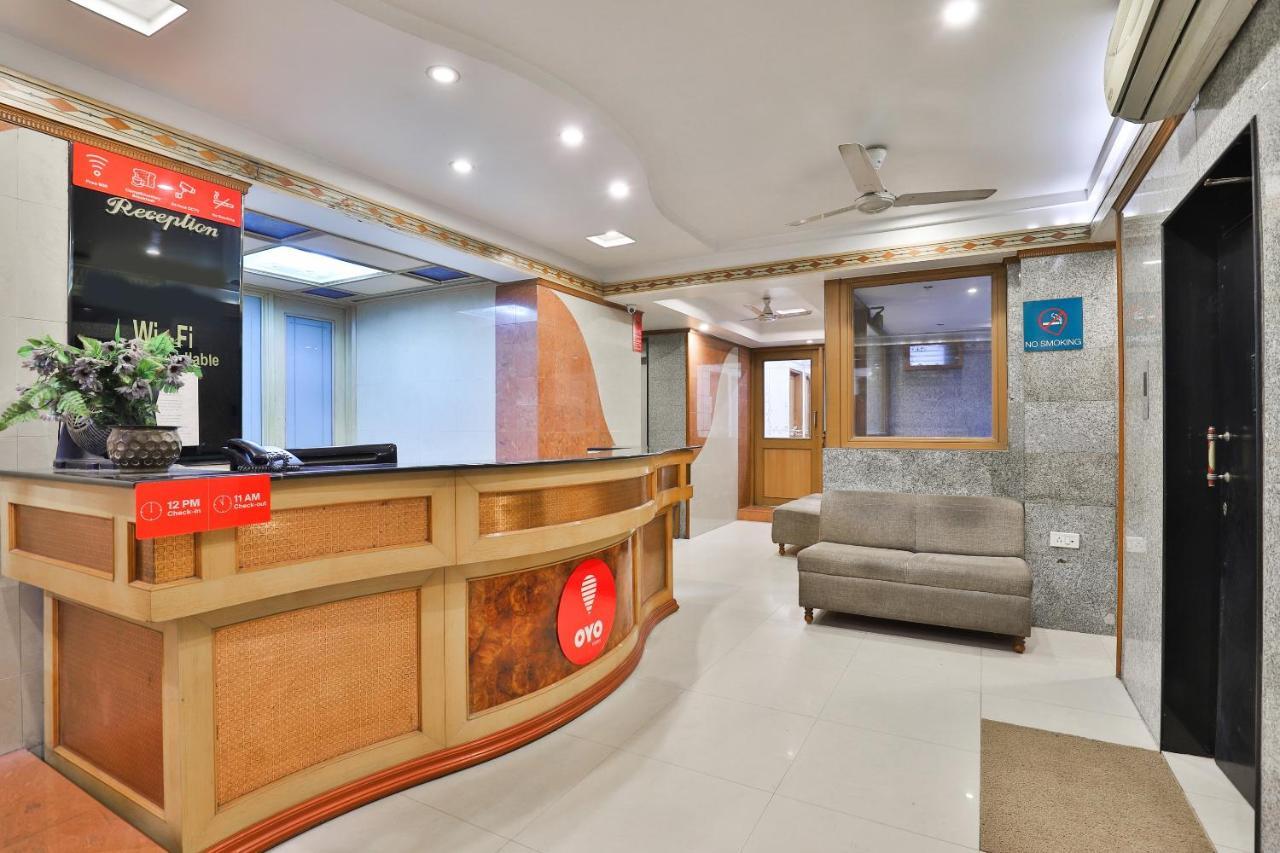 Oyo 17117 Hotel Rainbow Вадодара Екстериор снимка
